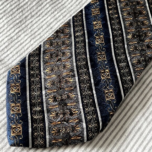 Christian Dior Vintage Royalty Neck Tie 100% Silk Blue - Picture 2 of 7